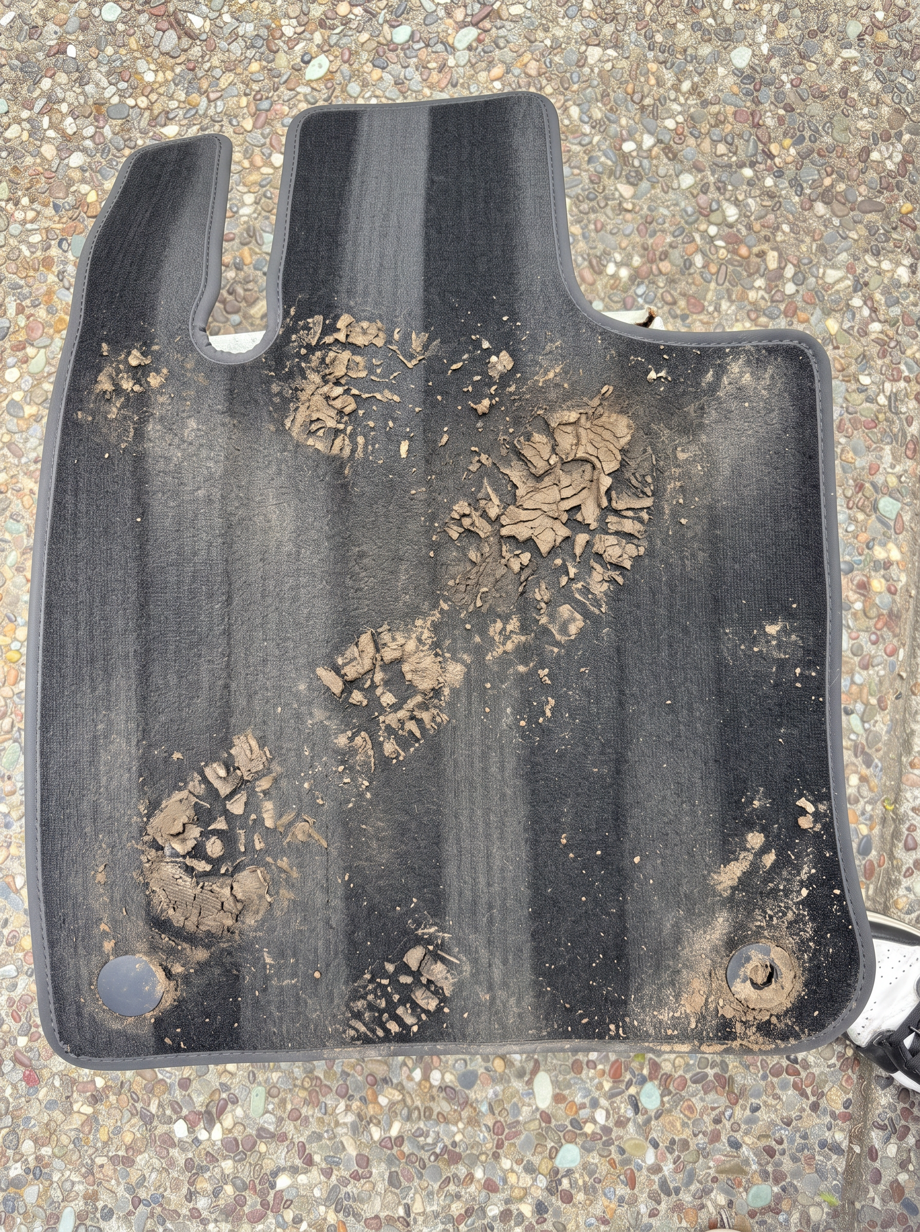 Floor mat restoration — before detailing